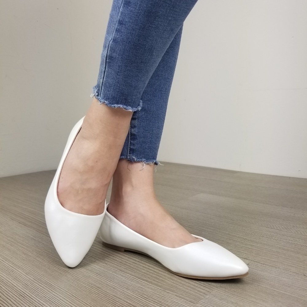 Faux Leather White Pointy Toe Flat Shoes - Picture 2 of 8